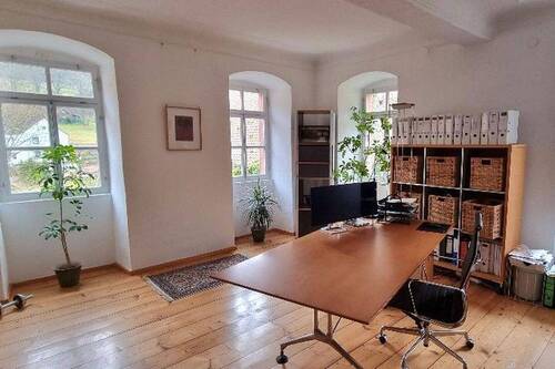 Büro EG - 
