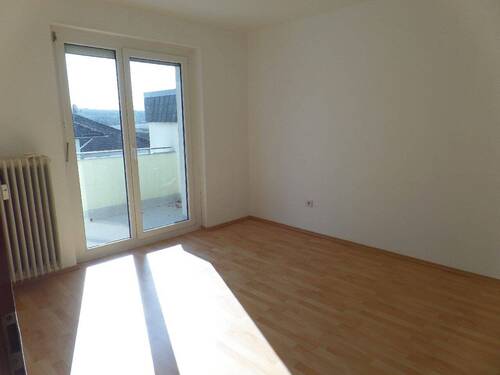Schlafzimmer mit Balkon - 