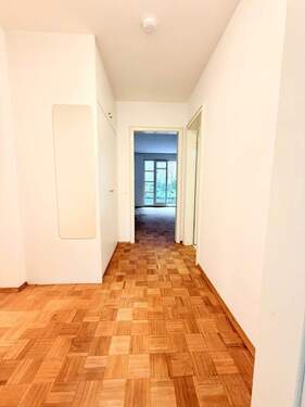 Sicht vom Schlaf- zum Wohnzimmer - 