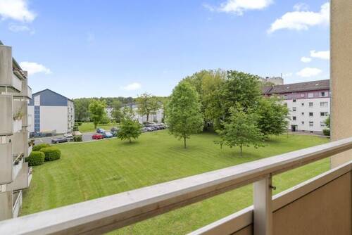 Ausblick - Charmante, helle 3-Zimmer-ETW mit Loggia in ruhiger Lage von Oberursel