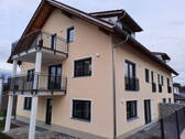 Bild 1 - Neuwertige lichtdurchflutete 3-Zimmer-Wohnung mit Terrasse und Garten in Weng, Landkreis Landshut