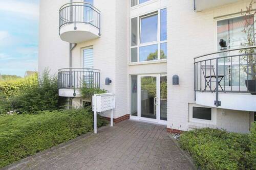 Hauseingang - 2 Zimmer Etagenwohnung zum Kaufen in Scharbeutz