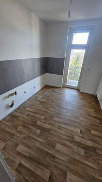 afdef885-15d0-431a-9bbf-409d08746f90.jpg - 4 Zimmer Etagenwohnung in Chemnitz