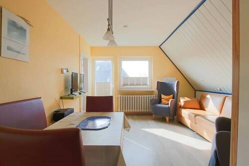 2 Zi. Wohnung im OG.jpg - 