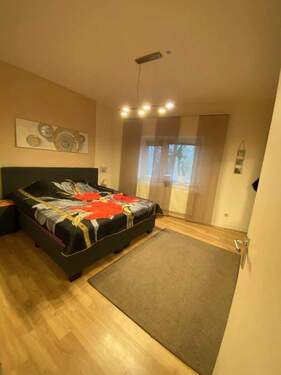 Schlafzimmer weitere Ansicht (2 OG) - 