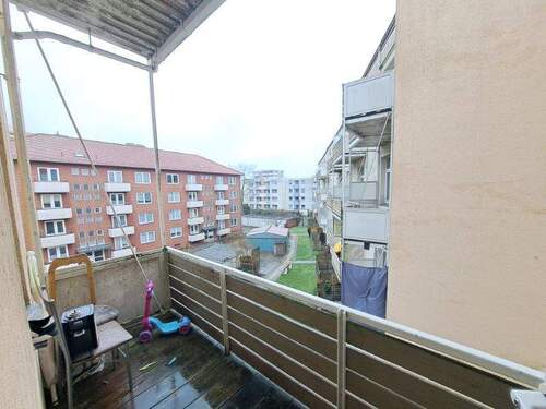 Balkon - 3 Zimmer Etagenwohnung in Bremerhaven