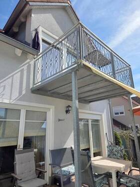 vom Balkon überdacht - 