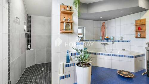 1. OG Badezimmer 2 - 