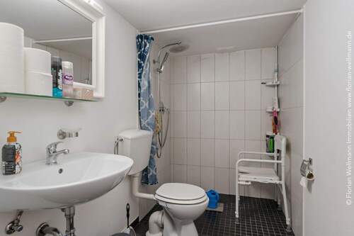 Bad mit Dusche 3,91 m² - 