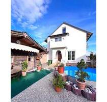 Gemütliches Ein- oder Zweifamilienhaus und Gartenparadies! - Manching