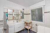 Badezimmer - Einfamilienhaus mit 155,00 m² in Berlin zum Kaufen