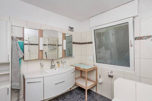 Badezimmer - Einfamilienhaus mit 155,00 m² in Berlin zum Kaufen