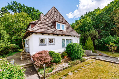 Hausansicht - 8 Zimmer Einfamilienhaus in Winsen (Luhe)
