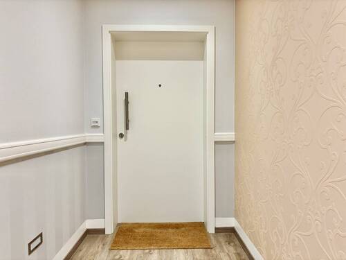 Eingangstür Wohnung - 