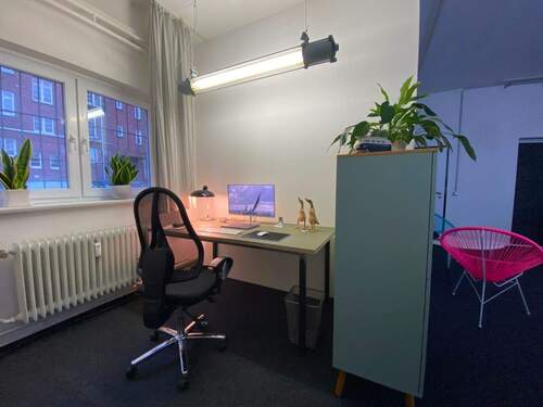 Arbeitsplatz - Flexibles Büro nahe Hasselbrook - bis 3 Arbeitsplätze, 970€ inkl. Stellplatz