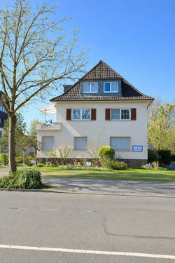 Hausansicht - Großzügiges Altbau-EFH 