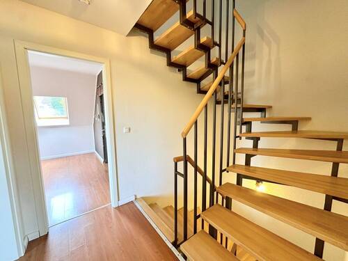 Flur - Treppe 1.Etage - 
