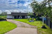 Hausansicht - Ferienhaus mit Seltenheitswert - ruhiges Ferienidyll mit zwei ertragsstarken Einheiten!