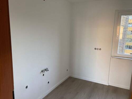 Küche mit Vinylboden.jpeg - 