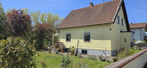 Haus von der Gartenseite - Vermietetes Einfamilienhaus in hervorragender Lage von Ampfing