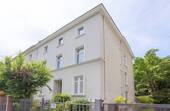 Titelbild - Rarität im Nordend: Stilvolle Altbau-Doppelhaushälfte mit weitläufigem Garten