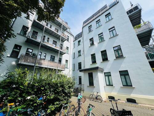 Hofseite - 2 Zimmer Etagenwohnung zum Kaufen in Leipzig