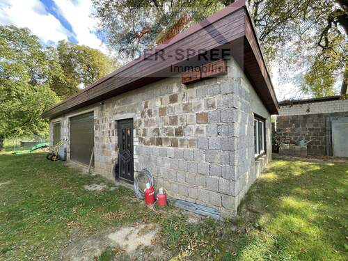 Garagen und Nebengebäude - 