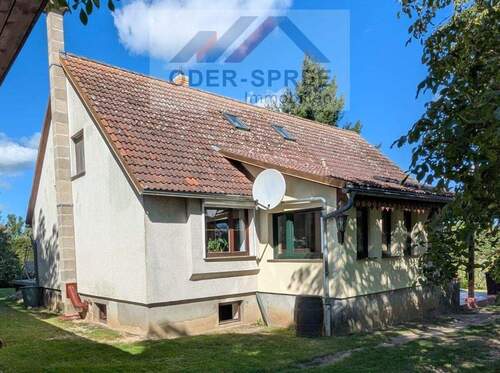 Hausansicht - 9 Zimmer Einfamilienhaus zum Kaufen in Jacobsdorf