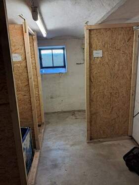 Holzlager im Keller - 