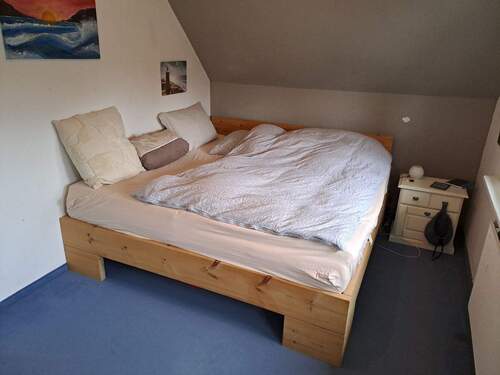 Schlafzimmer (2).jpg - 