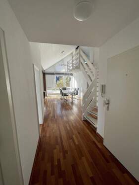 Bild 2 - 4 Zimmer Etagenwohnung zur Miete in Düsseldorf