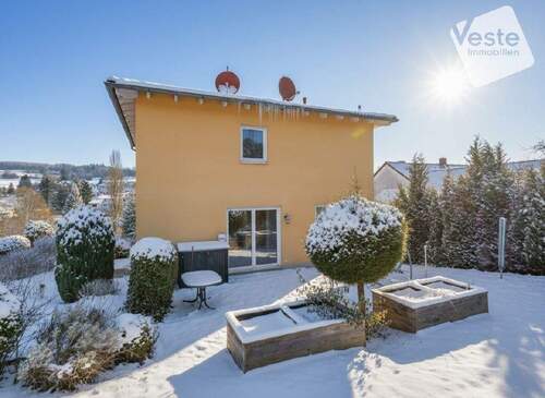 Bild3 - 6 Zimmer Einfamilienhaus in Coburg