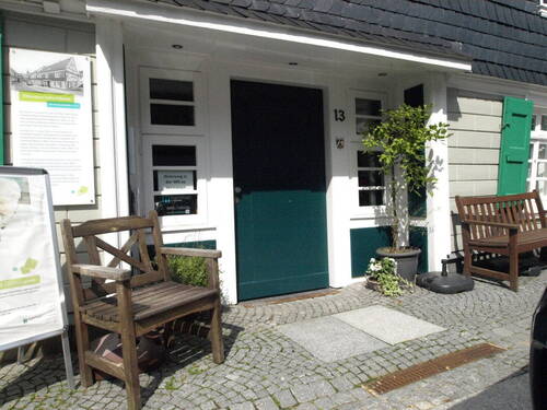 Eingang - Etagenwohnung mit 131,60 m&sup2; in Remscheid Lüttringhausen zum Kaufen