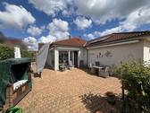 Großzügige Terrasse - 4 Zimmer Bungalow zum Kaufen in Wedemark