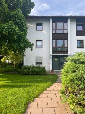Außenansicht Eingang - 1 Zimmer Etagenwohnung zum Kaufen in Bad Tölz