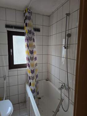 Bad im OG - Reihenmittelhaus mit 85,00 m&sup2; in Homburg zum Kaufen