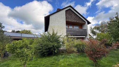 Garten - 7 Zimmer Mehrfamilienhaus, Wohnhaus in St. Georgen - Brigach