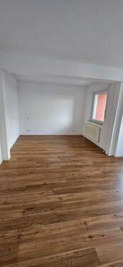 Schlafzimmer inkl. Balkon.jpg - 