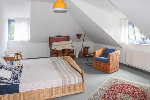 Schlafzimmer II OG - 