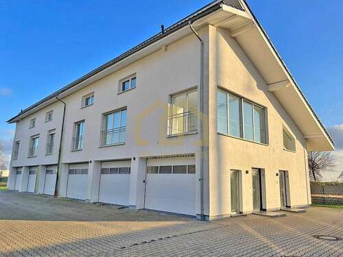 Bild 2 - 8 Zimmer Einfamilienhaus zum Kaufen in Quakenbrück