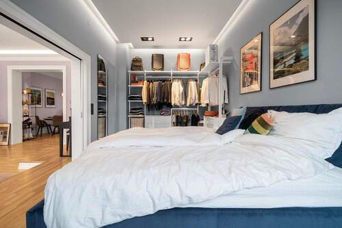 SCHLAFZIMMER - 2 Zimmer Etagenwohnung zum Kaufen in Frankfurt am Main