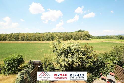 Blick vom Balkon OG - Tolle Doppelhaushälfte in Feldrandlage in St. Leon mit 5,5 Zimmer, Einliegerwohnung, Garage ...