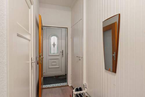 Flur Erdgeschoss - Doppelhaushälfte mit 129,40 m&sup2; in Bremen zum Kaufen