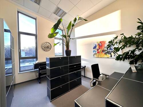 Empfang - Büro mit 198,70 m&sup2; in Kaiserslautern zur Miete