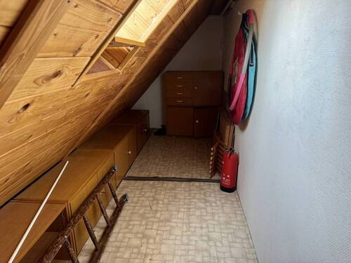 Dachbodenkammer - 