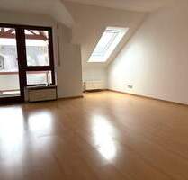 Rares Angebot: Leerstehende 3-Raum-Wohnung mit Balkon, Speicher, TG-Stellplatz - Freital