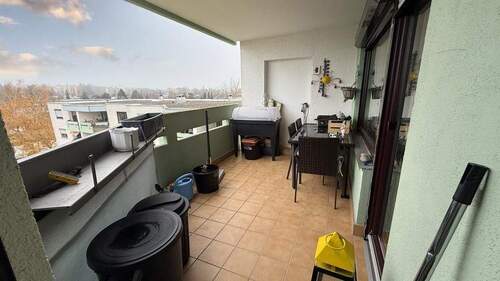 Balkonaussicht - Etagenwohnung mit 95,00 m&sup2; in Villingen-Schwenningen zum Kaufen