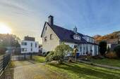 Bild 1 - Ein Zuhause mit Herz-Einfamilienhaus mit großem Garten in bester Lage