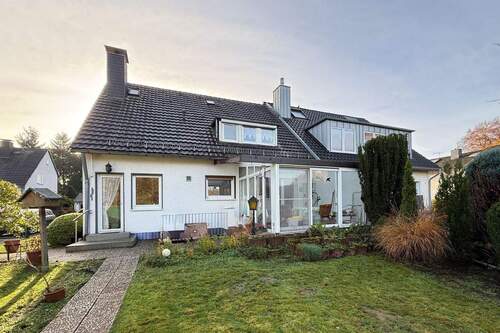 Gartenansicht - 5 Zimmer Einfamilienhaus zum Kaufen in Bergisch Gladbach