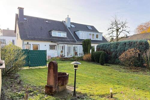 Gartenansicht - 5 Zimmer Einfamilienhaus in Bergisch Gladbach